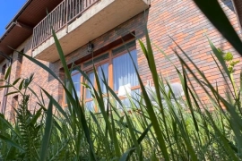 Дом в молодежном