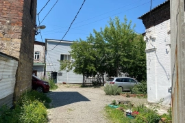 Продается здание в центре города